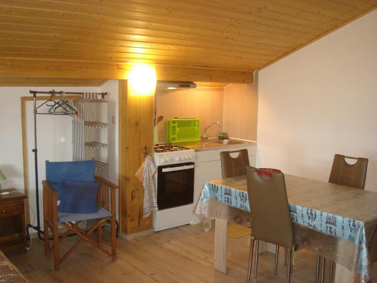 Appartement Nicole Benkovac Exterior photo
